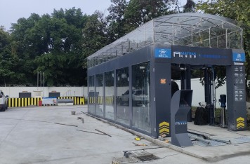 中国国际能源(临港加油站)隧道洗车机安装完成
