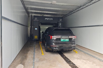 长安汽车全球研发中心安装马蒂亚斯 M-LM515B 龙门往复式洗车机，满足研发车辆日常清洗需求